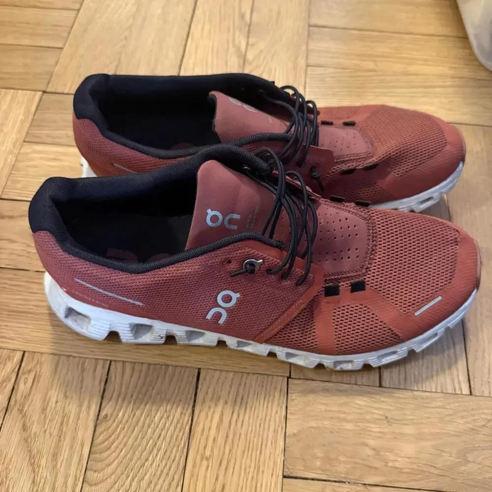 On Running Rust Red Sneakers